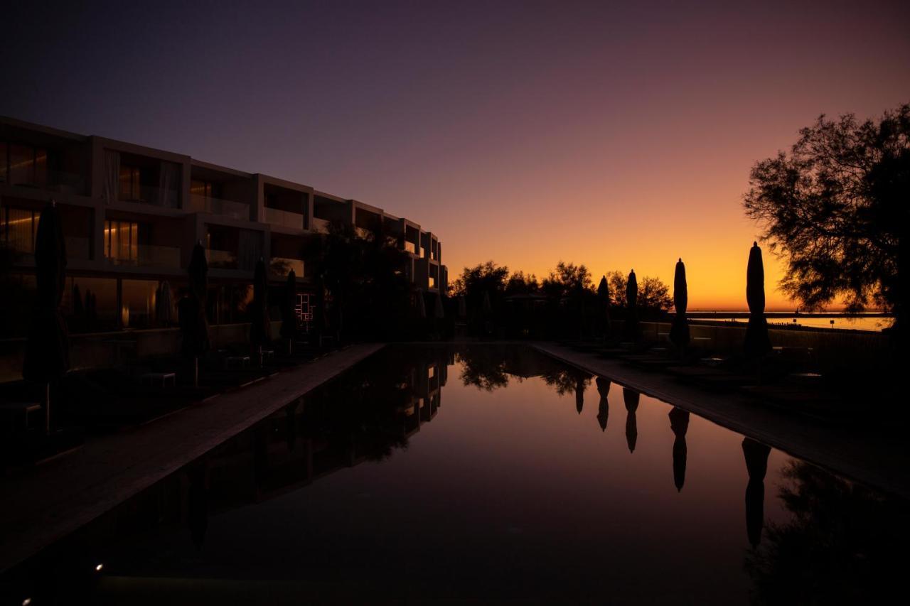 Hotel Plage Palace & Spa Palavas-les-Flots Exteriör bild Sunset at the Village