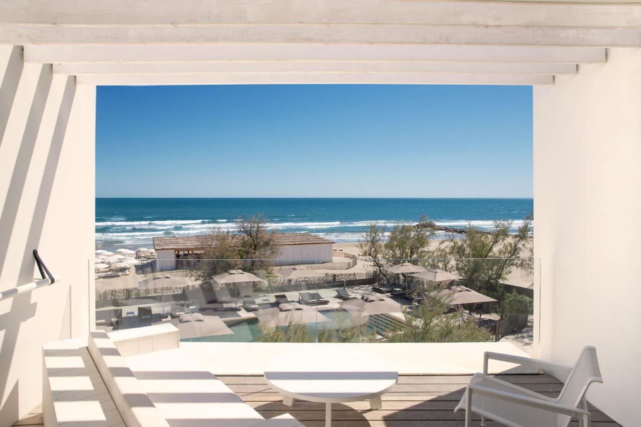 Hotel Plage Palace & Spa Palavas-les-Flots Exteriör bild View of the beach from the hotel